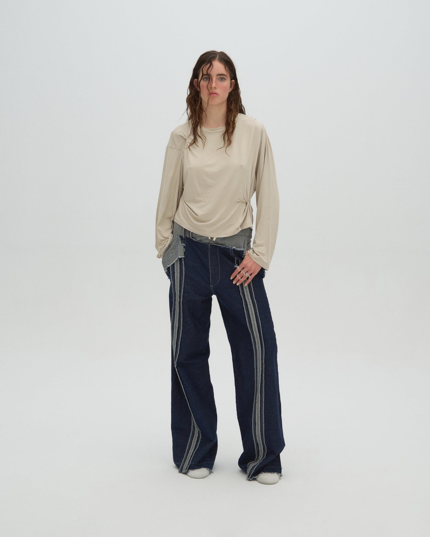 knotted long sleeve t-shirt
